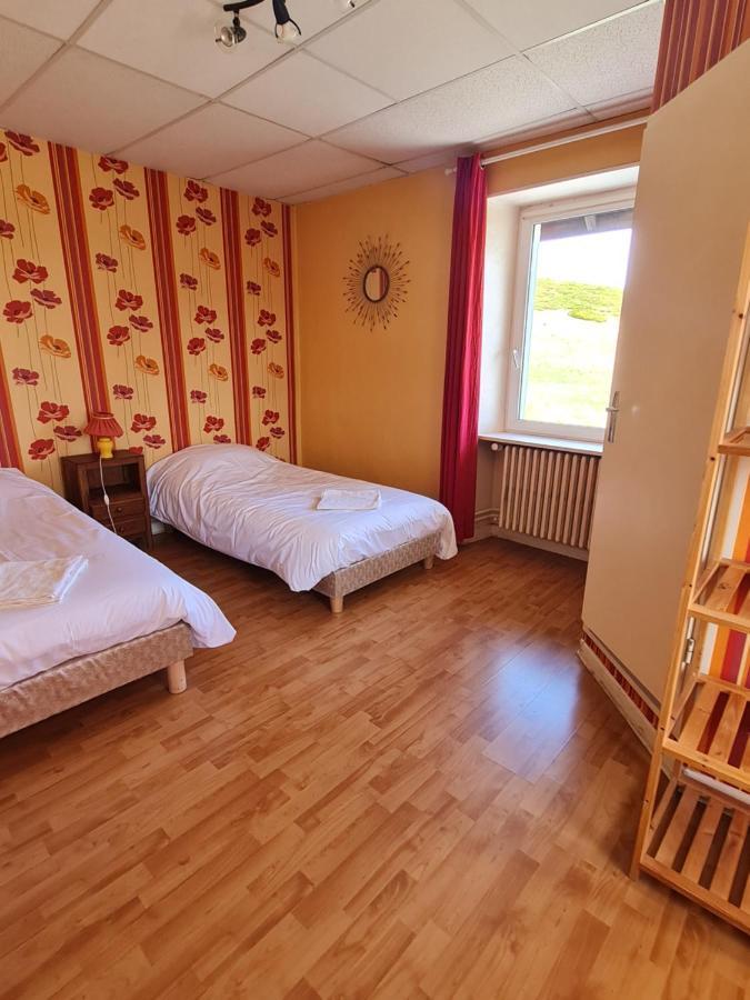 Hotel Des Cevennes Mezilhac Exteriör bild