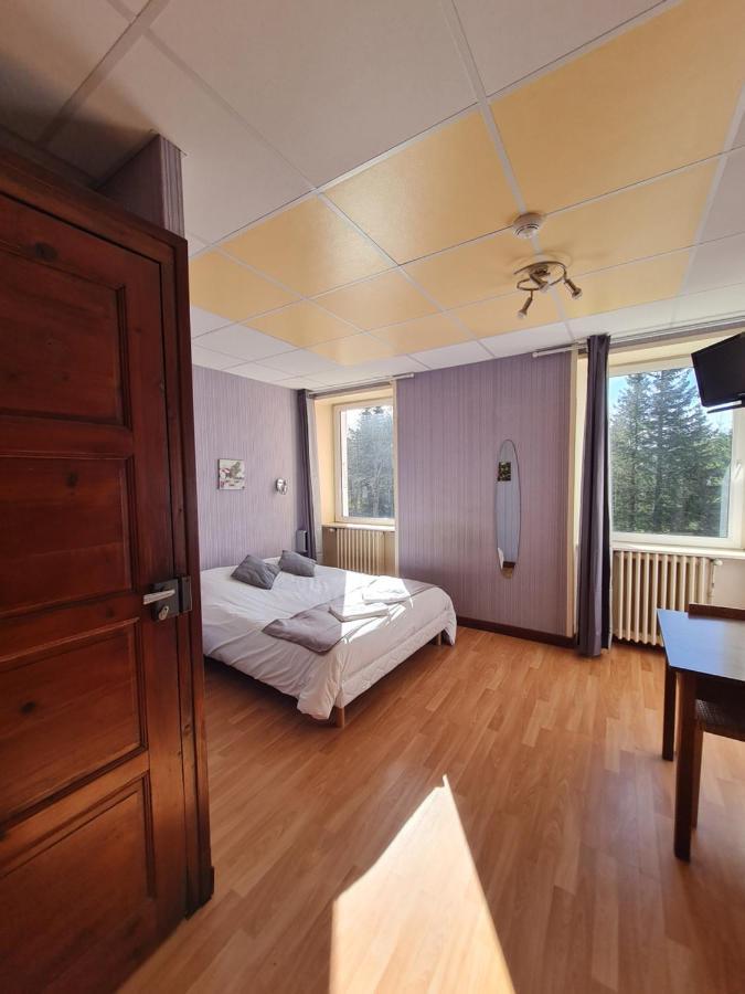 Hotel Des Cevennes Mezilhac Exteriör bild
