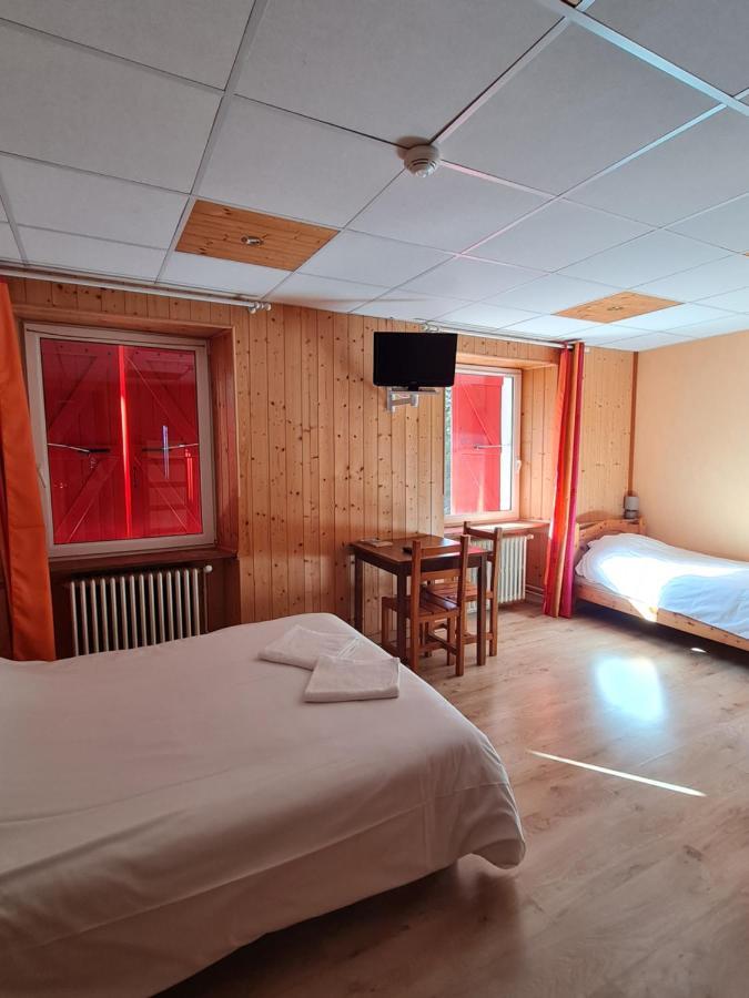 Hotel Des Cevennes Mezilhac Exteriör bild